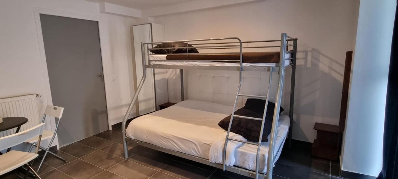 Hotel Sainte-Barbe Guignes-Rabutin Екстериор снимка