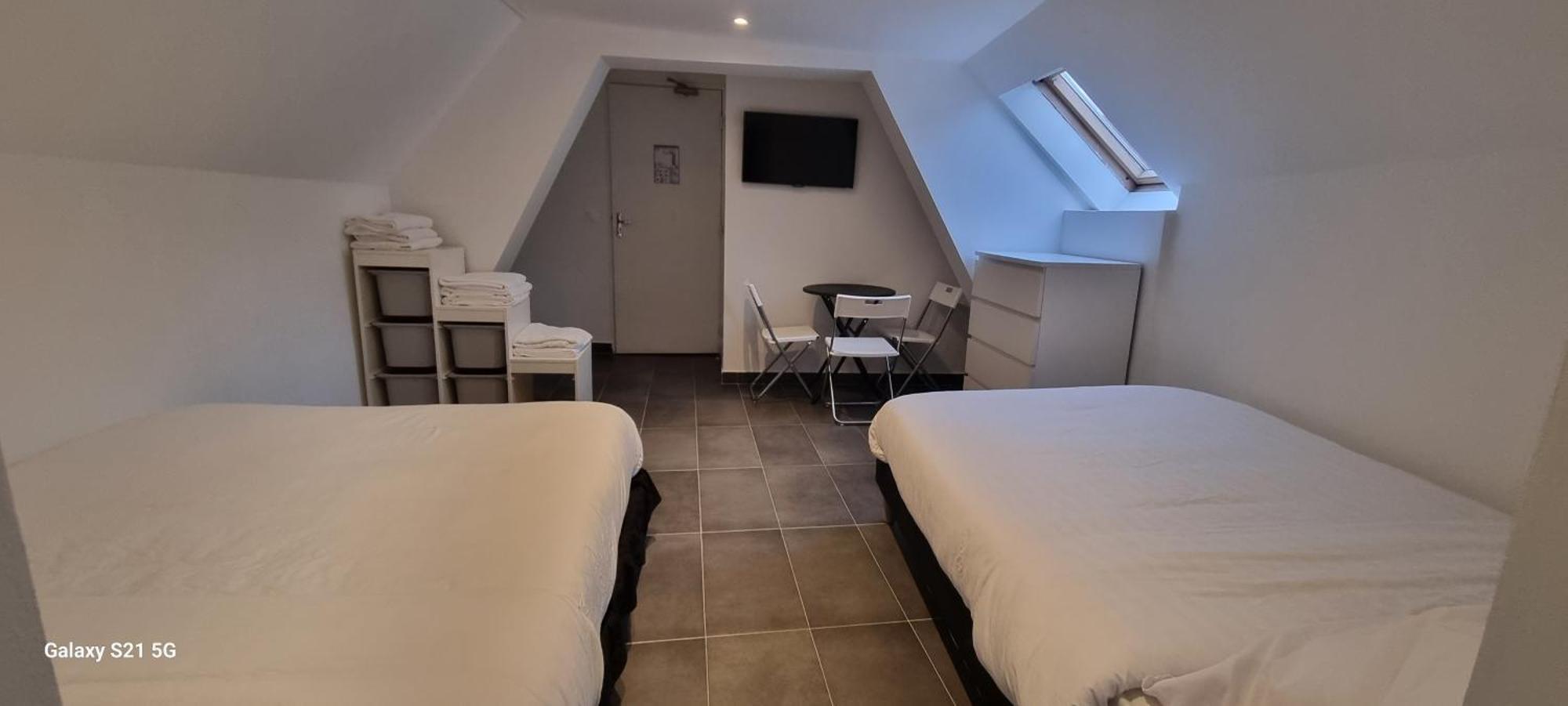 Hotel Sainte-Barbe Guignes-Rabutin Екстериор снимка